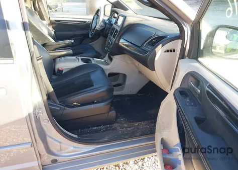 2017 Dodge Grand Caravan Sxt from USA, damaged, VIN 2C4RDGCG3HR715899